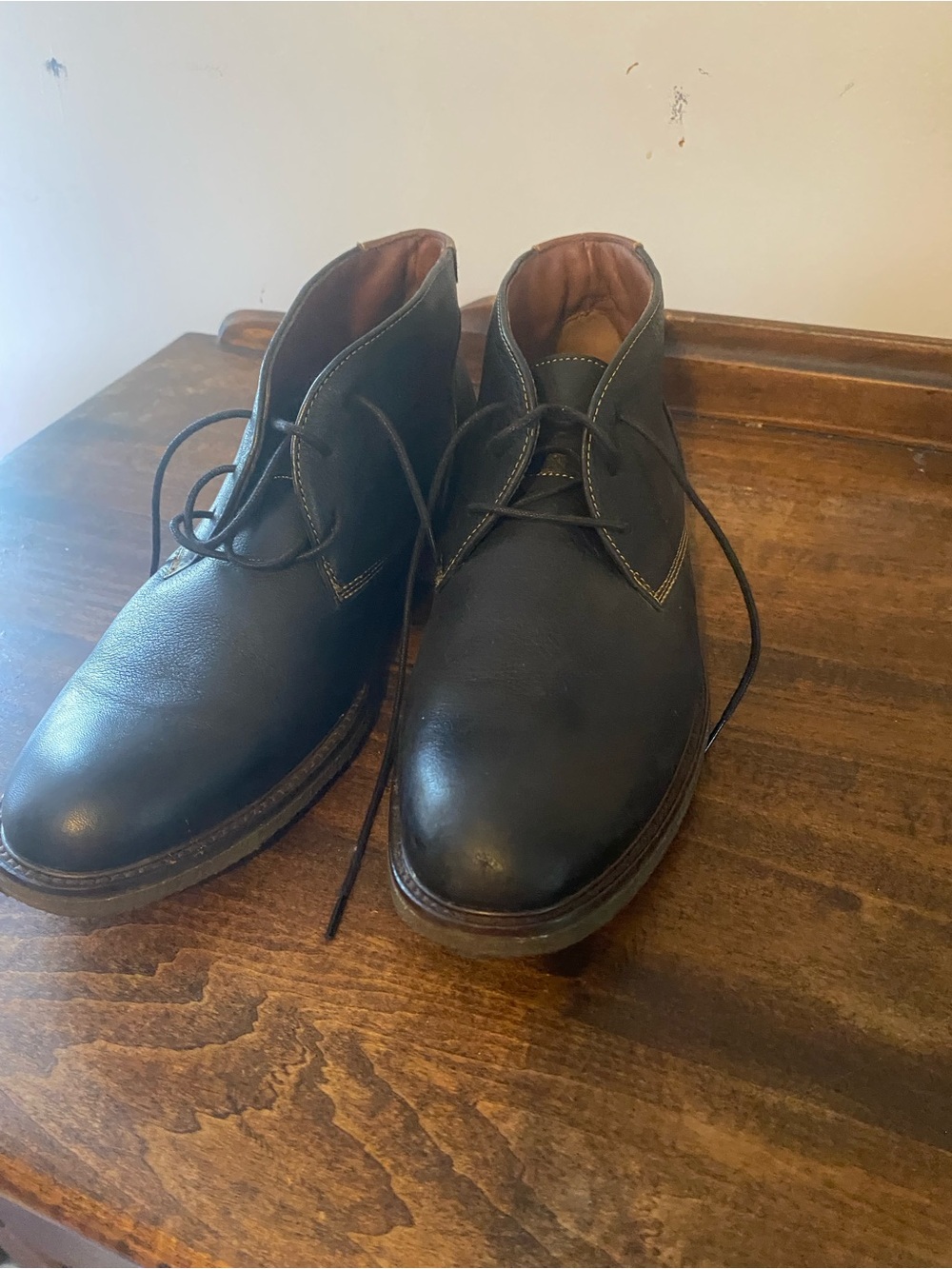 Johnston & Murphy Black Leather Chukka Boots